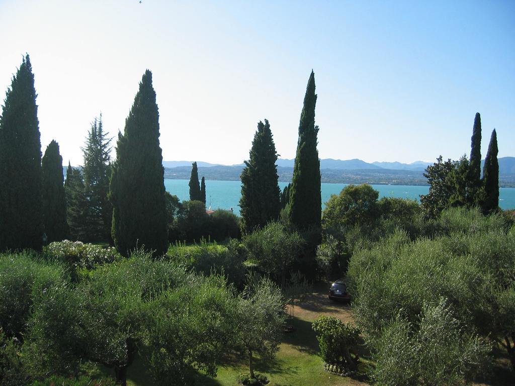 Villa Paradiso Apartment Sirmione Exterior foto