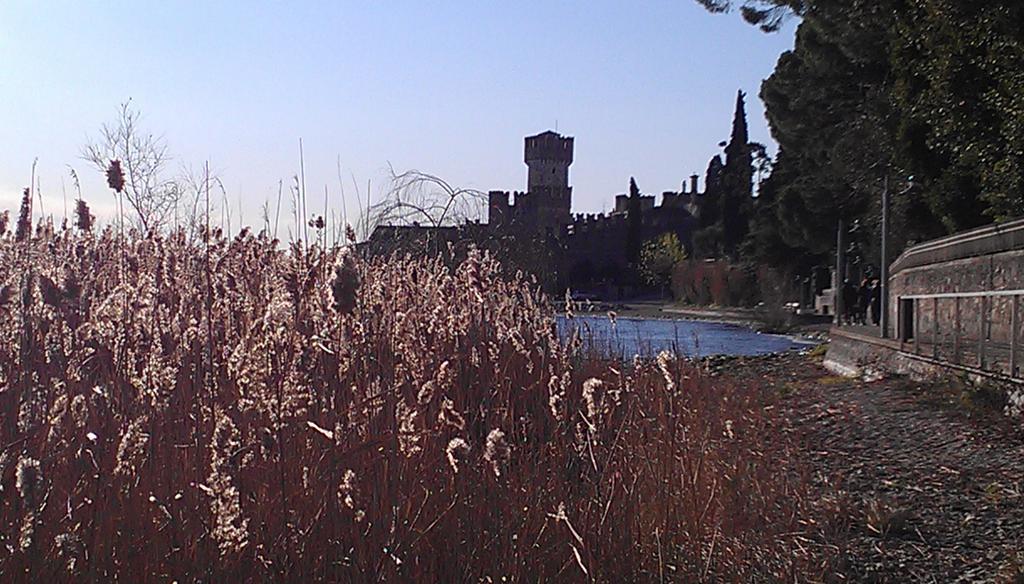 Villa Paradiso Apartment Sirmione Exterior foto